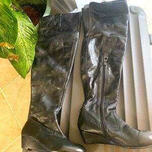 Black Ruddak Boots, preown, excellent condition size 36 women’s